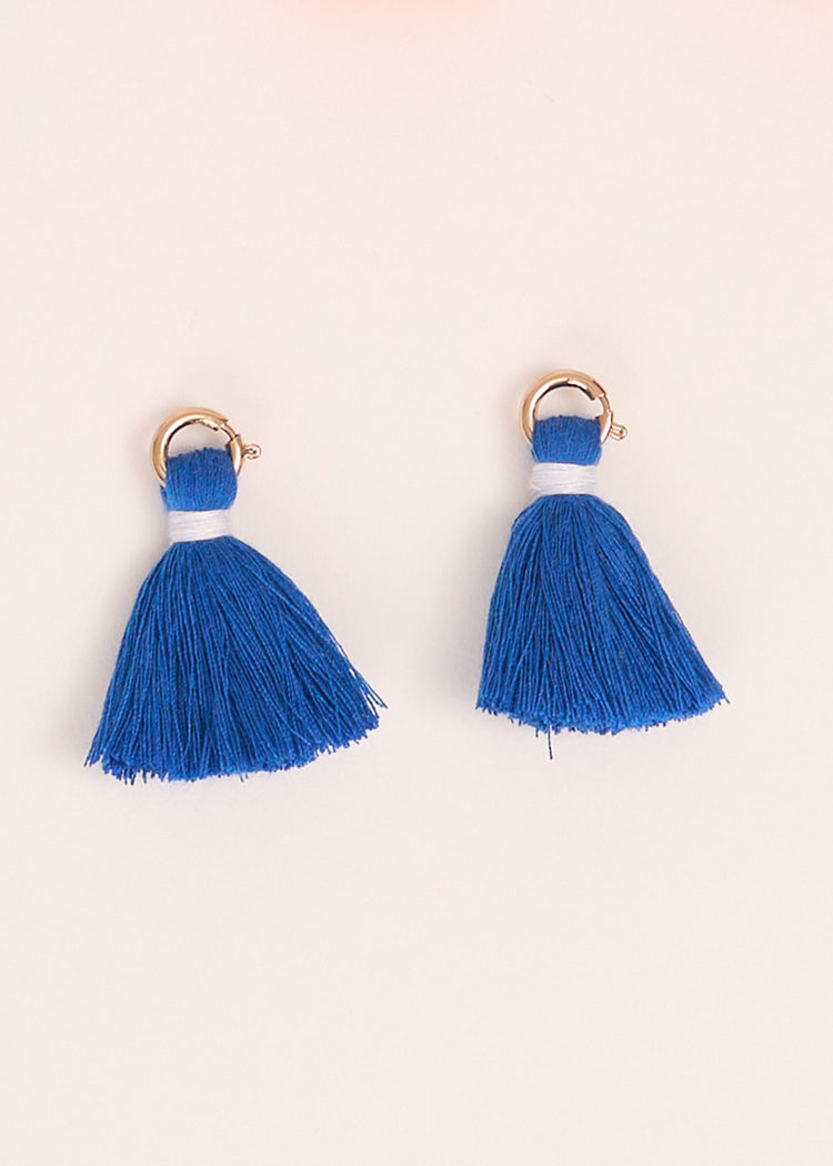 Cabana Life's Blue Game Day Tassel Set on a white background.